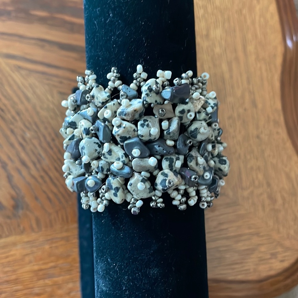 Dalmatian Jasper and Hematite Beaded bracelet 7"